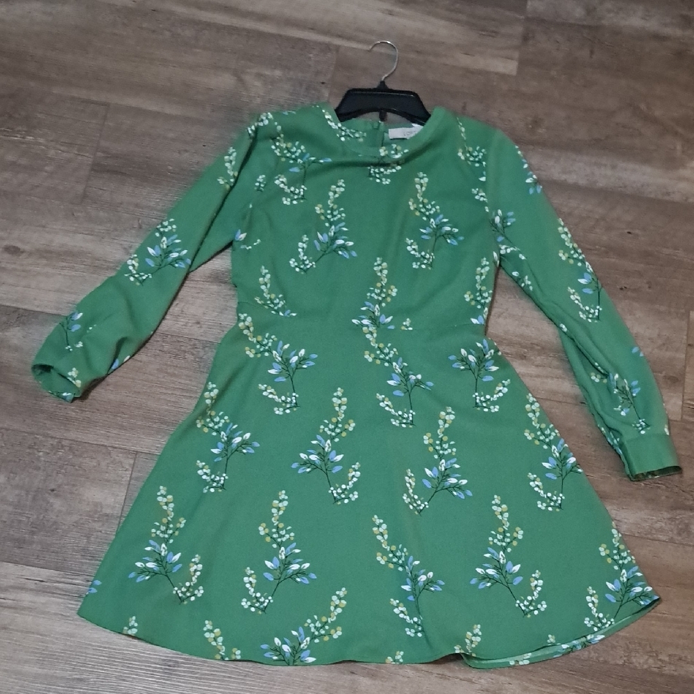 LOFT Vibrant Green Top with Floral Midi - Picture 3 of 5